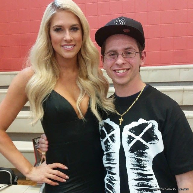 11327184_424324377773683_1565774358_n.jpg 11327184_424324377773683_1565774358_n.jpg