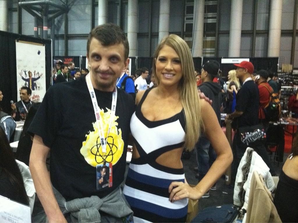 A5FggmACYAAzrDK_large.jpg A5FggmACYAAzrDK_large.jpg