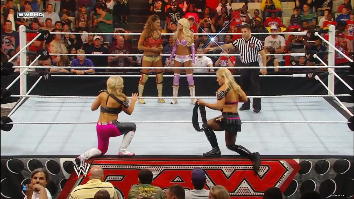 RAW_958_OCTOBER_032C_2011_346.jpg RAW_958_OCTOBER_032C_2011_346.jpg