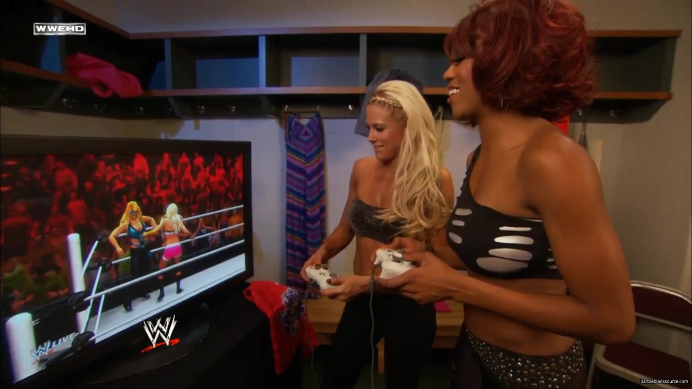 RAW_965_NOVEMBER_212C_2011_065.jpg RAW_965_NOVEMBER_212C_2011_065.jpg