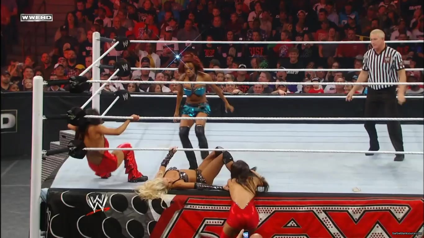 RAW_966_NOVEMBER_282C_2011_318.jpg RAW_966_NOVEMBER_282C_2011_318.jpg