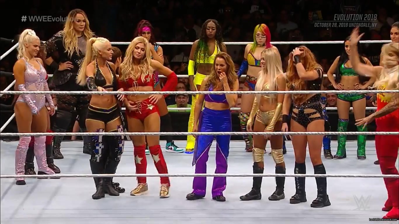 WWE_EVOLUTION_2018_OCTOBER_282C_2018_614.jpg