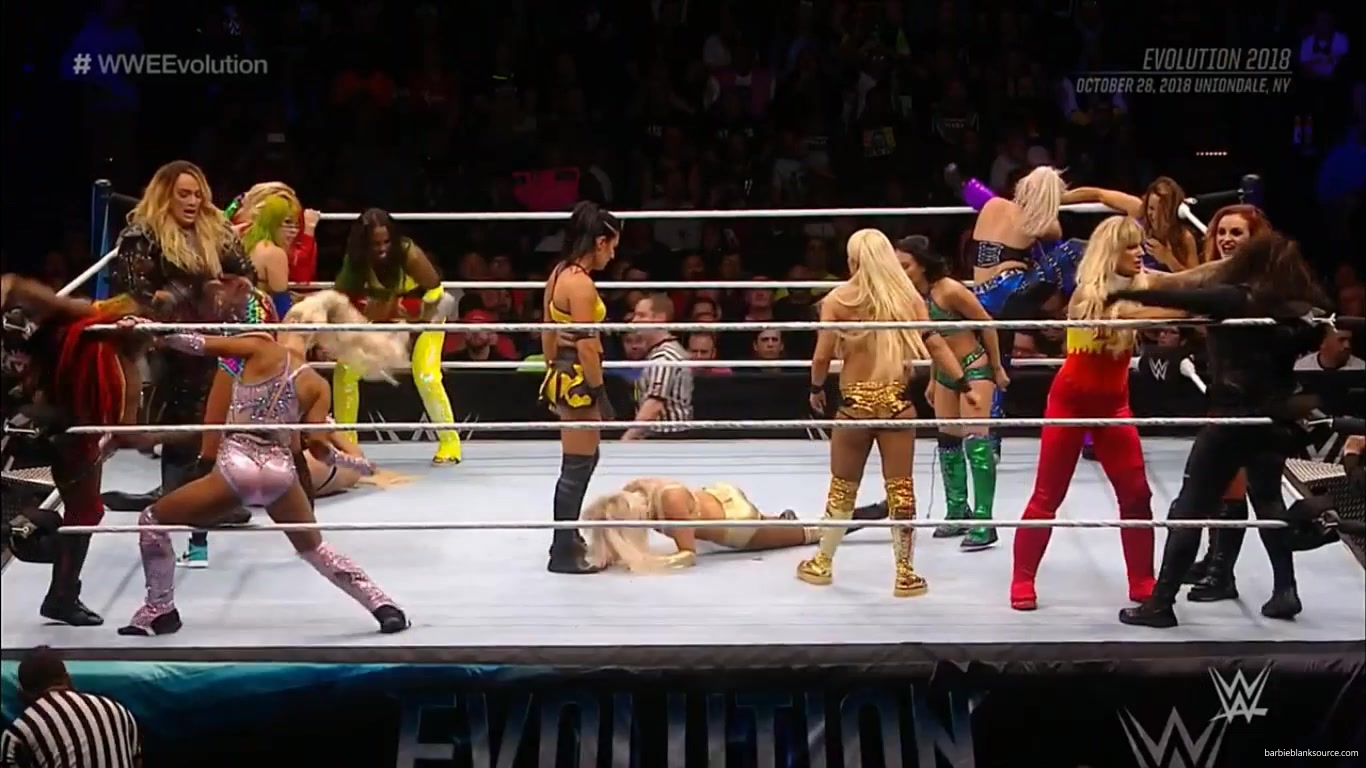 WWE_EVOLUTION_2018_OCTOBER_282C_2018_680.jpg WWE_EVOLUTION_2018_OCTOBER_282C_2018_680.jpg
