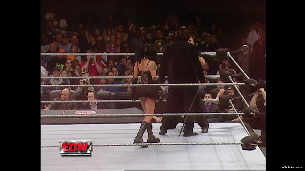WWE_ECW_12_05_06_Ariel_vs_Kelly_mp40164.jpg WWE_ECW_12_05_06_Ariel_vs_Kelly_mp40164.jpg