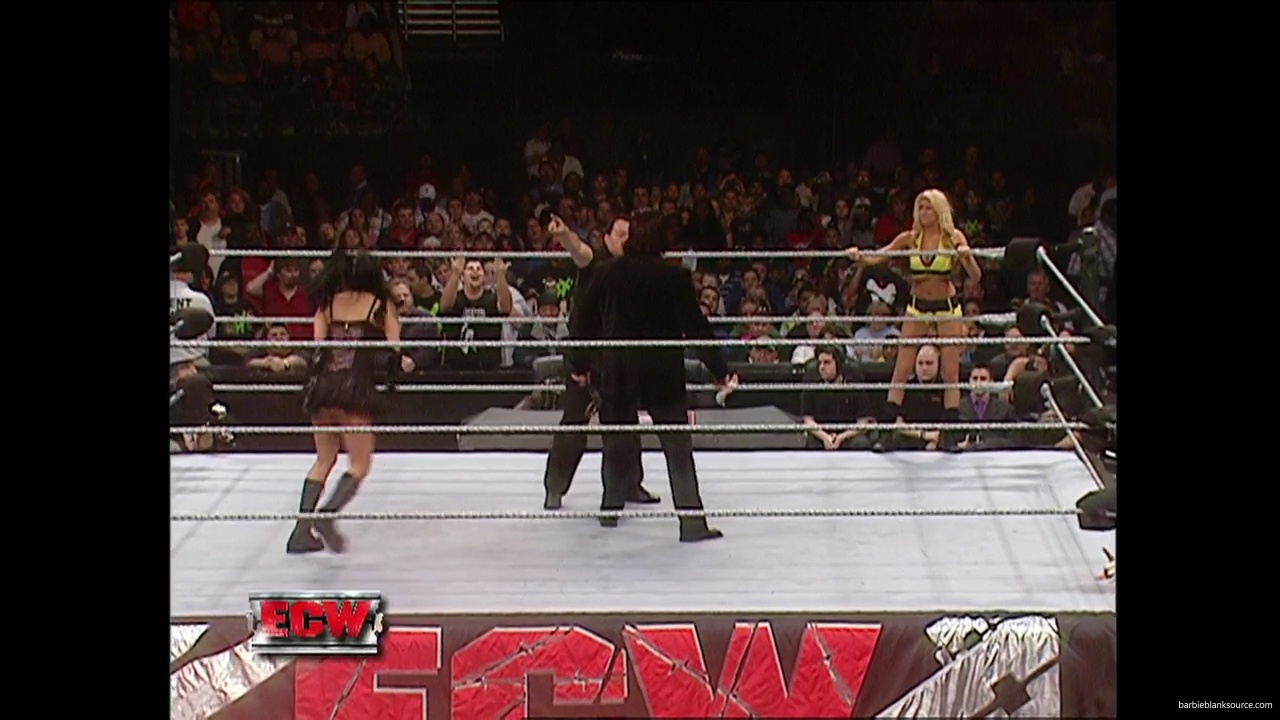 WWE_ECW_12_05_06_Ariel_vs_Kelly_mp40173.jpg WWE_ECW_12_05_06_Ariel_vs_Kelly_mp40173.jpg