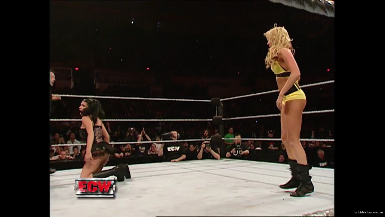 WWE_ECW_12_05_06_Ariel_vs_Kelly_mp40243.jpg WWE_ECW_12_05_06_Ariel_vs_Kelly_mp40243.jpg