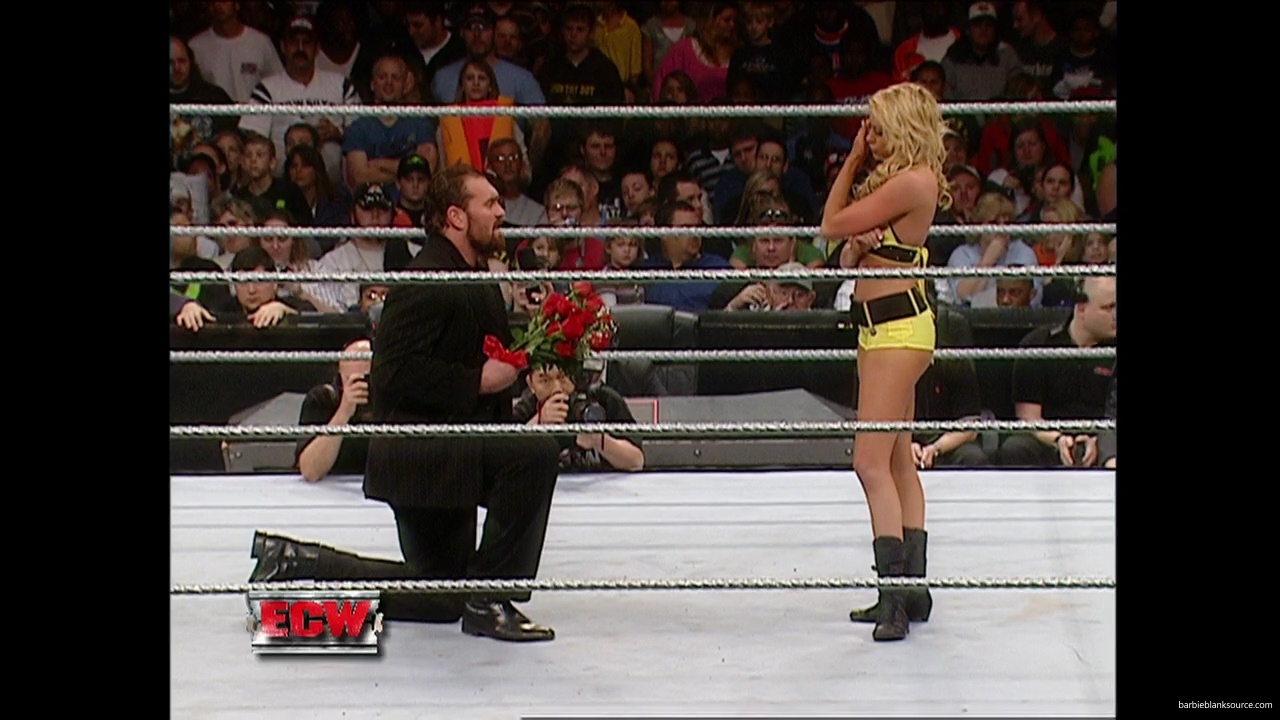 WWE_ECW_12_05_06_Ariel_vs_Kelly_mp40342.jpg WWE_ECW_12_05_06_Ariel_vs_Kelly_mp40342.jpg
