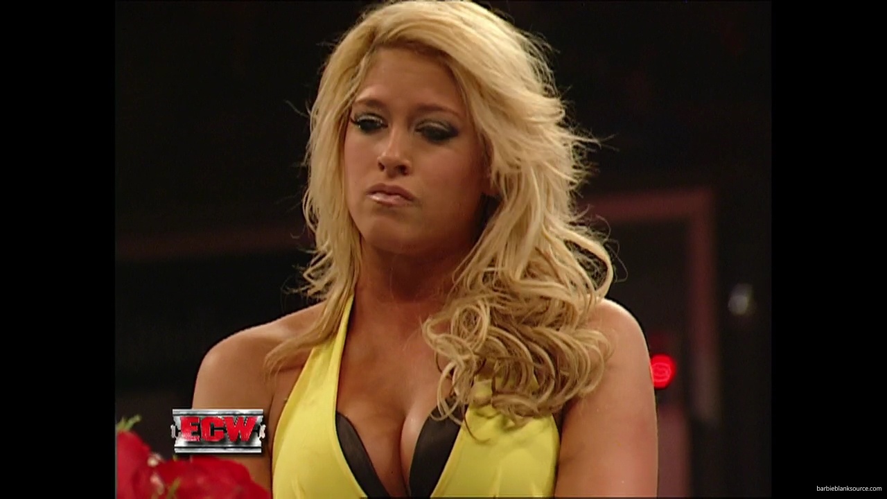 WWE_ECW_12_05_06_Ariel_vs_Kelly_mp40358.jpg WWE_ECW_12_05_06_Ariel_vs_Kelly_mp40358.jpg