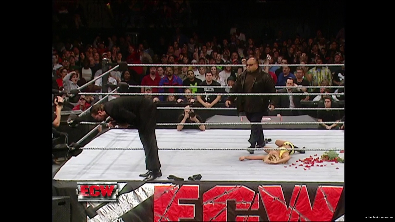 WWE_ECW_12_05_06_Ariel_vs_Kelly_mp40466.jpg WWE_ECW_12_05_06_Ariel_vs_Kelly_mp40466.jpg