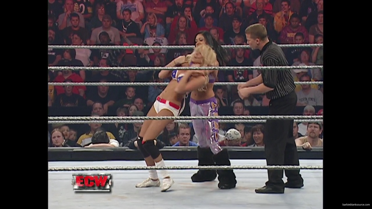 WWE_ECW_11_13_07_Kelly_Michelle_vs_Layla_Melina_mp41348.jpg WWE_ECW_11_13_07_Kelly_Michelle_vs_Layla_Melina_mp41348.jpg
