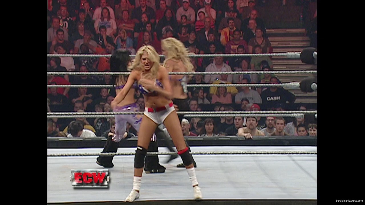 WWE_ECW_11_13_07_Kelly_Michelle_vs_Layla_Melina_mp41395.jpg WWE_ECW_11_13_07_Kelly_Michelle_vs_Layla_Melina_mp41395.jpg