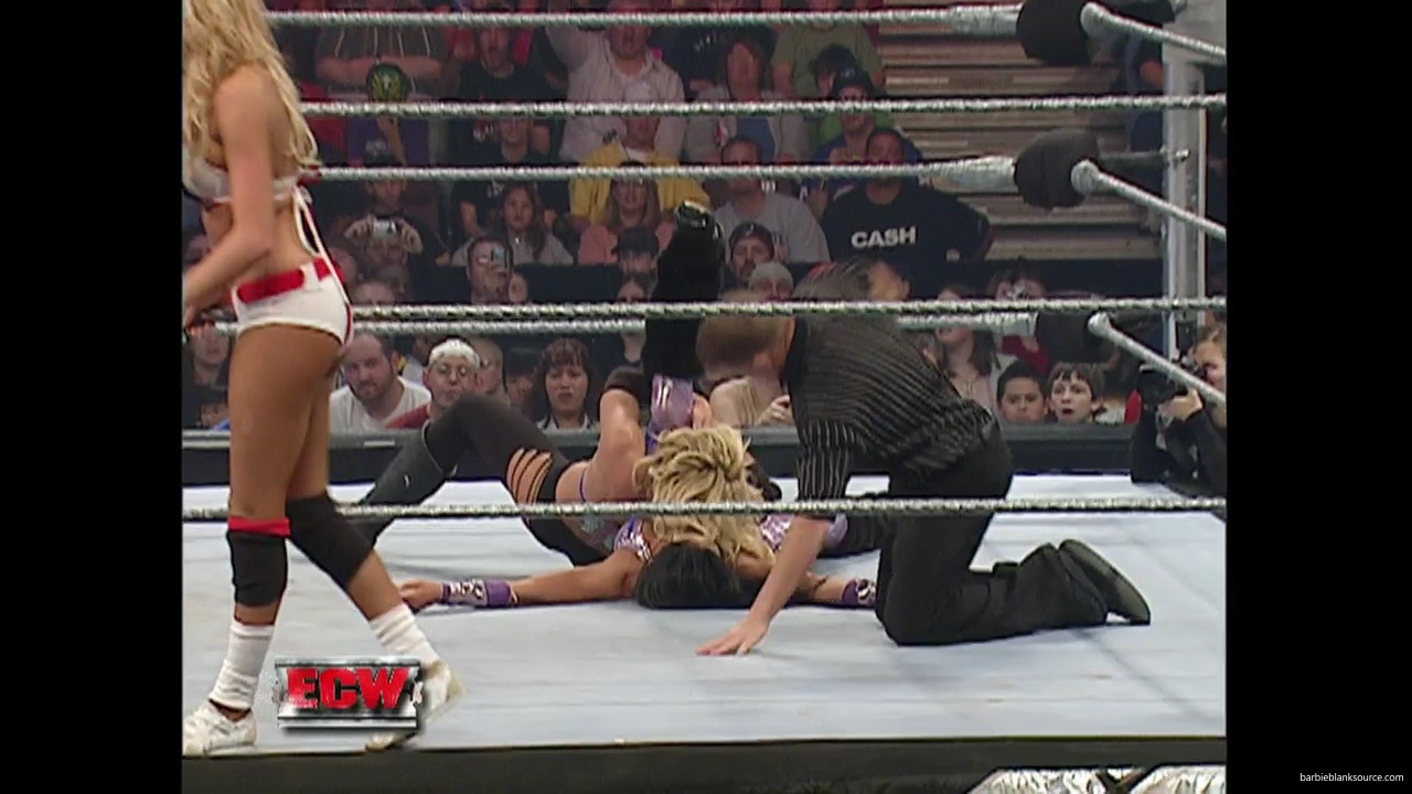 WWE_ECW_11_13_07_Kelly_Michelle_vs_Layla_Melina_mp41406.jpg WWE_ECW_11_13_07_Kelly_Michelle_vs_Layla_Melina_mp41406.jpg