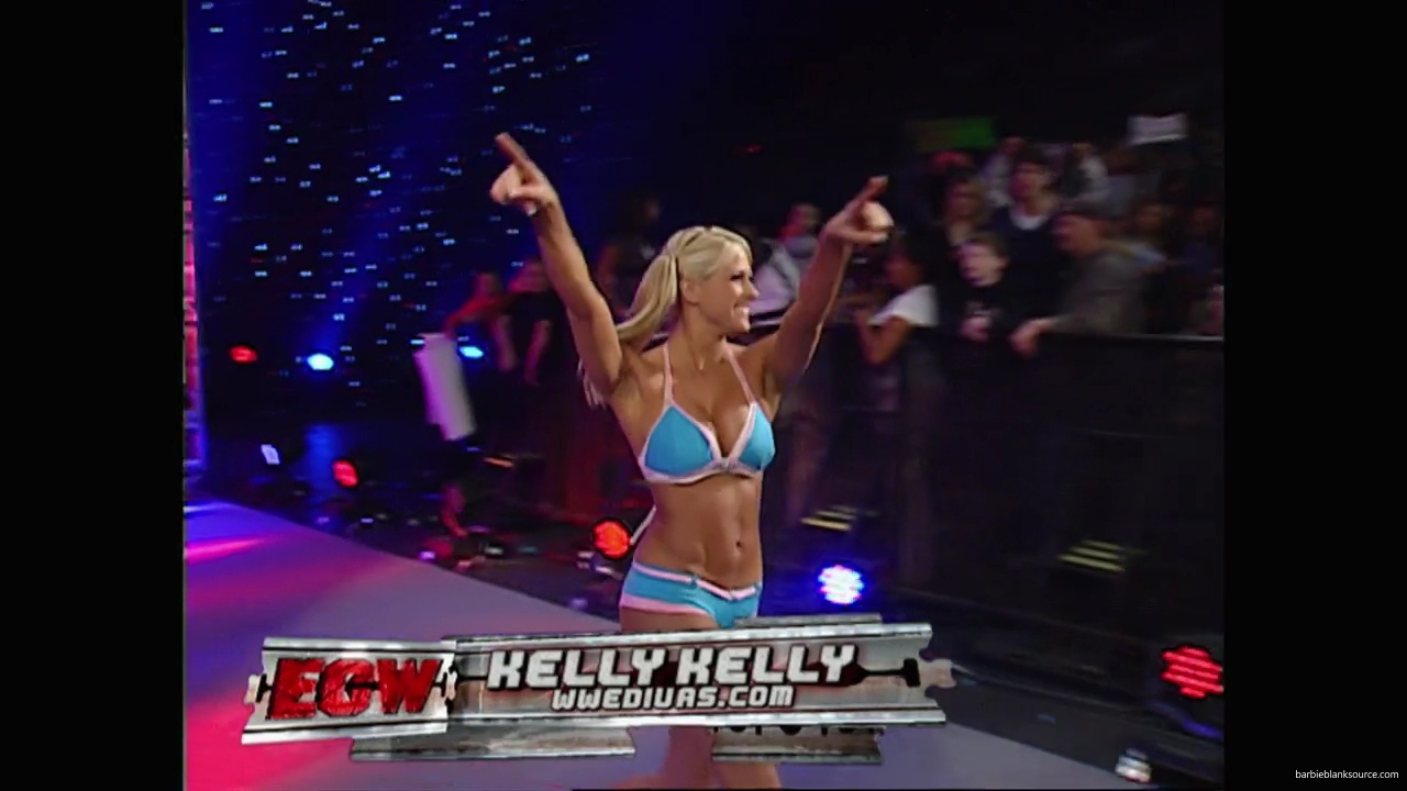 WWE_ECW_11_27_07_Kelly_vs_Layla_mp41636.jpg WWE_ECW_11_27_07_Kelly_vs_Layla_mp41636.jpg