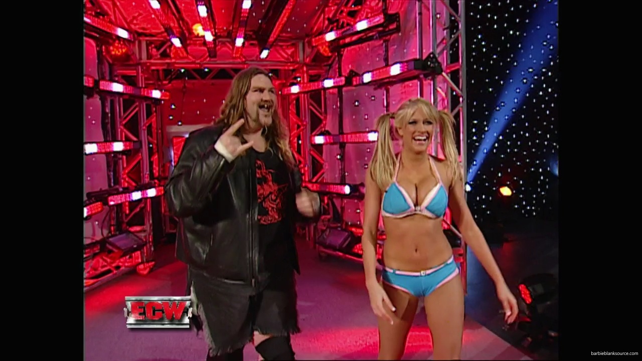 WWE_ECW_11_27_07_Kelly_vs_Layla_mp41817.jpg WWE_ECW_11_27_07_Kelly_vs_Layla_mp41817.jpg