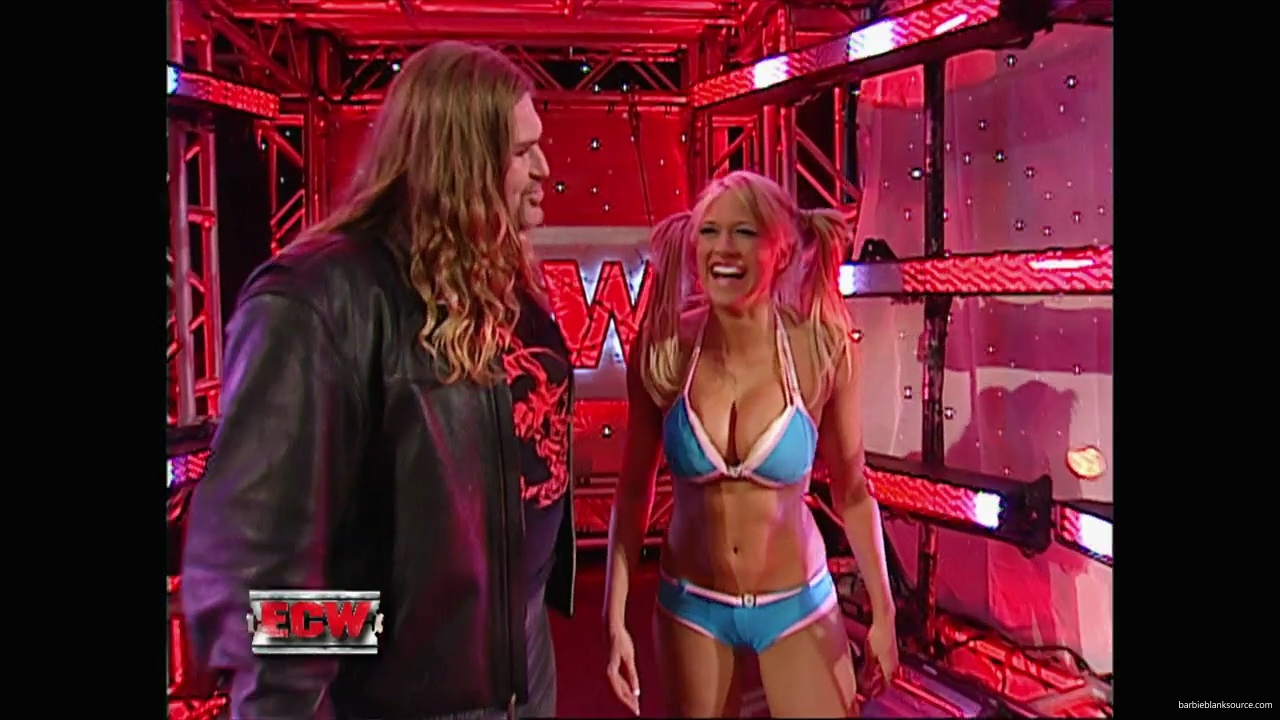 WWE_ECW_11_27_07_Kelly_vs_Layla_mp41836.jpg WWE_ECW_11_27_07_Kelly_vs_Layla_mp41836.jpg