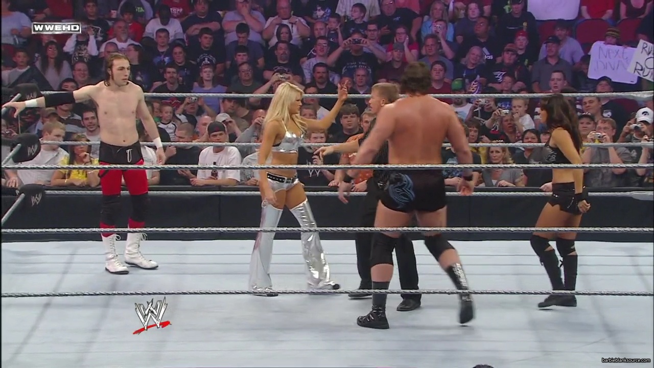 WWE_ECW_05_20_08_Colin_Kelly_vs_Knox_Layla_mp40111.jpg