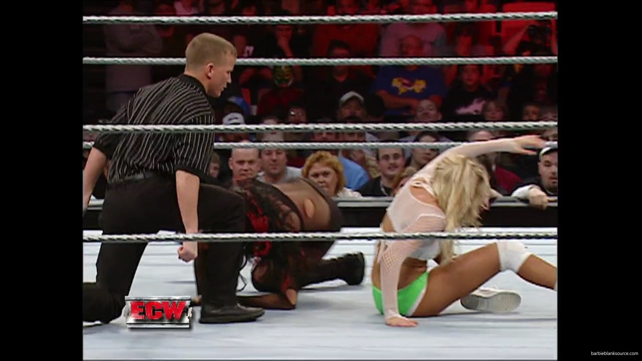 WWE_ECW_12_06_07_Balls_Kelly_vs_Kenny_Victoria_mp42089.jpg