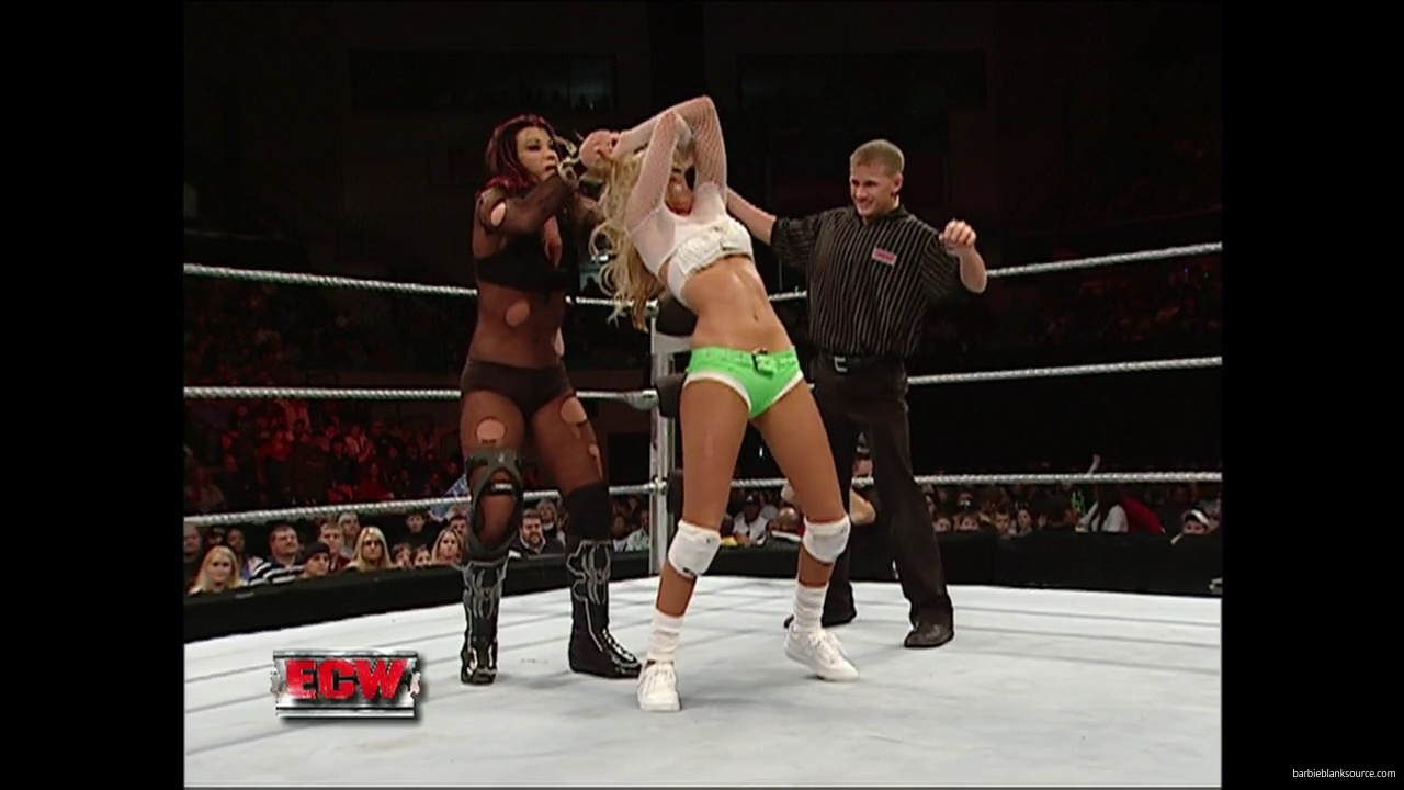 WWE_ECW_12_06_07_Balls_Kelly_vs_Kenny_Victoria_mp42207.jpg