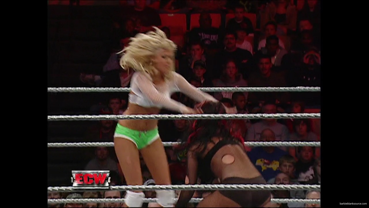 WWE_ECW_12_06_07_Balls_Kelly_vs_Kenny_Victoria_mp42247.jpg