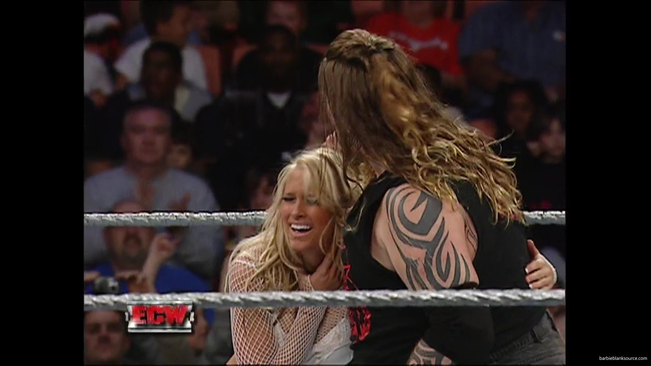 WWE_ECW_12_06_07_Balls_Kelly_vs_Kenny_Victoria_mp42274.jpg