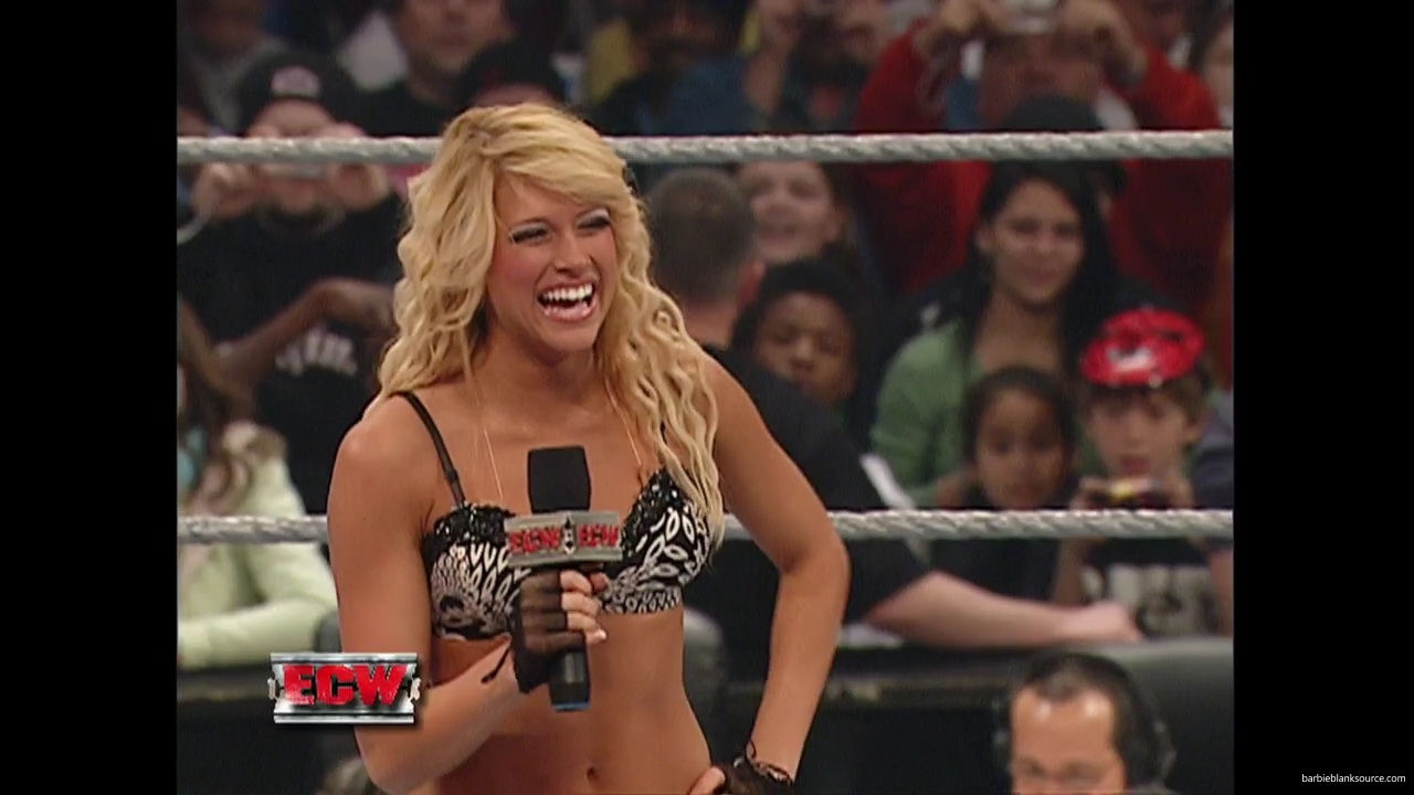 WWE_ECW_01_16_07_Kelly_Ringside_mp40101.jpg