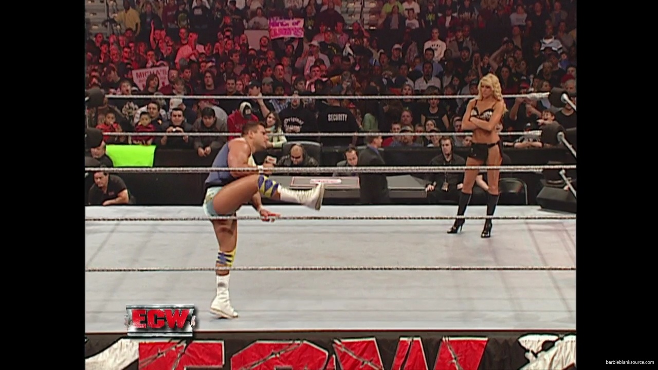 WWE_ECW_01_16_07_Kelly_Ringside_mp40189.jpg