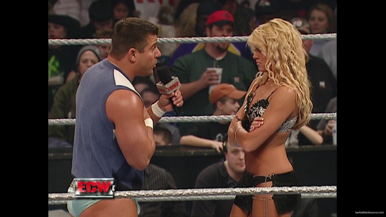 WWE_ECW_01_16_07_Kelly_Ringside_mp40268.jpg