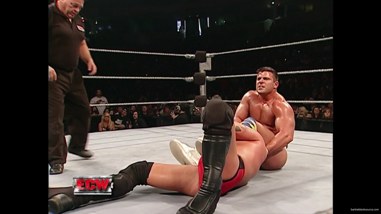 WWE_ECW_01_16_07_Kelly_Ringside_mp40347.jpg
