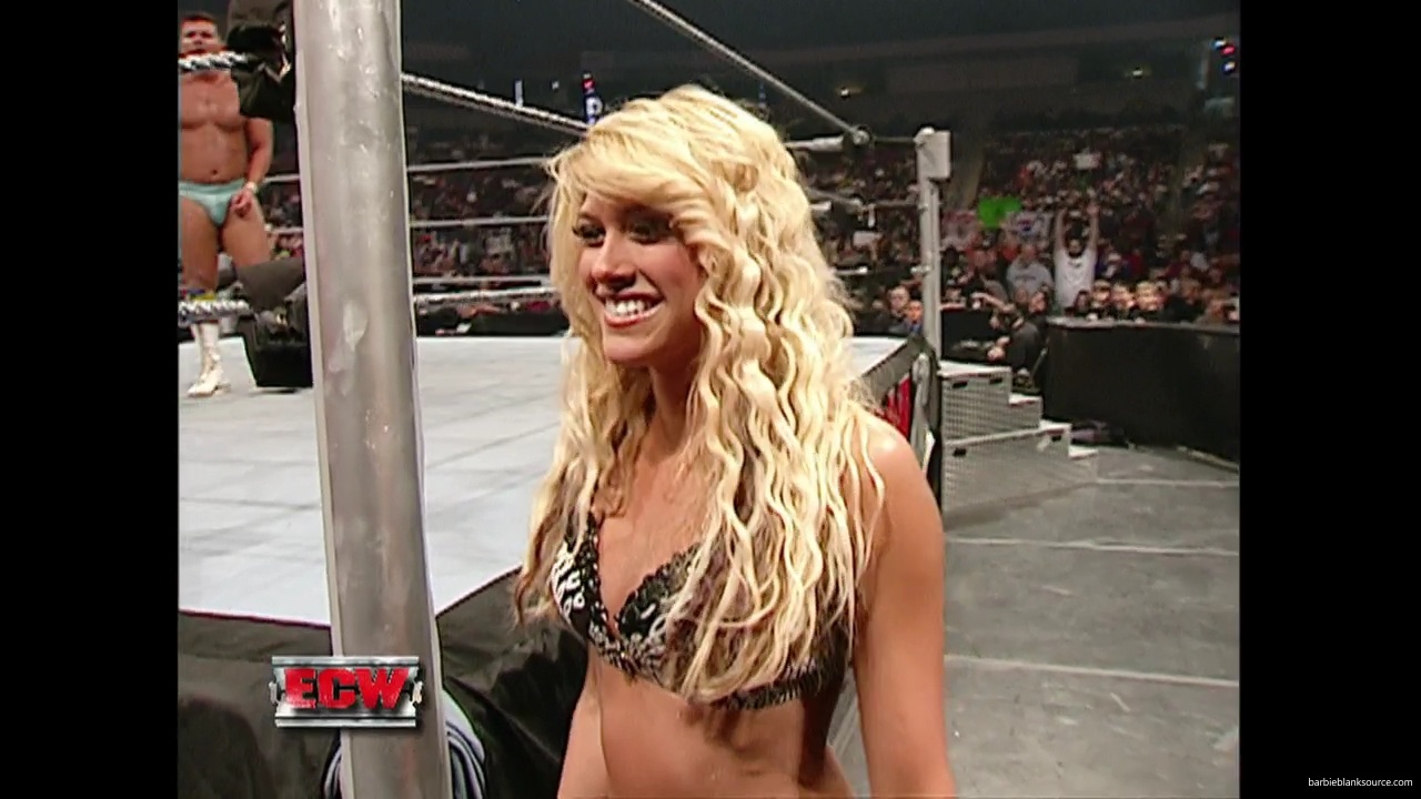 WWE_ECW_01_16_07_Kelly_Ringside_mp40375.jpg