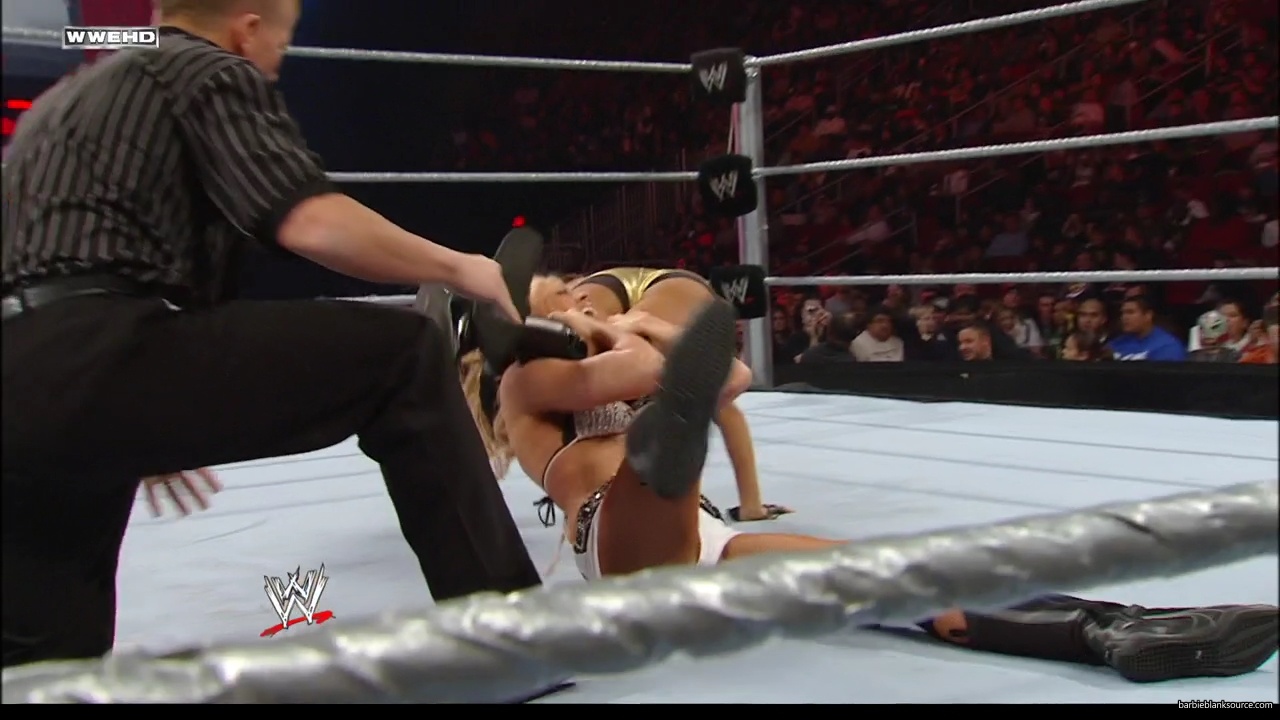 WWE_ECW_02_12_08_Kelly_vs_Layla_mp41677.jpg WWE_ECW_02_12_08_Kelly_vs_Layla_mp41677.jpg