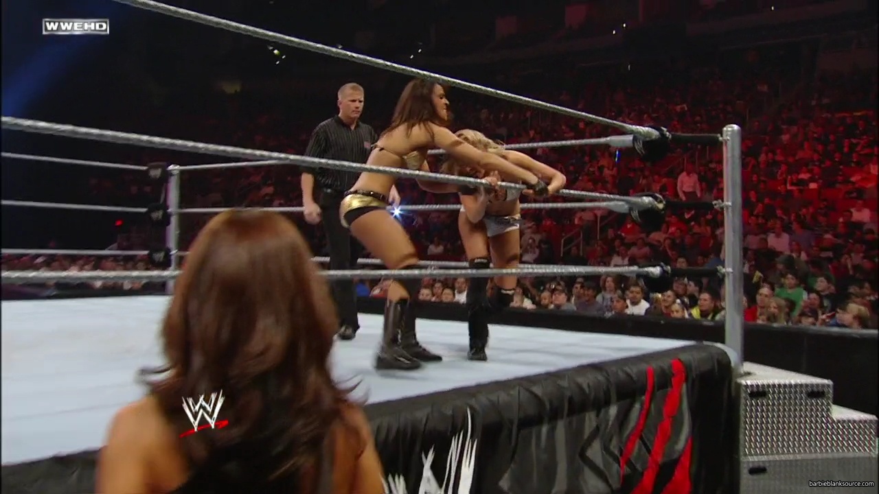WWE_ECW_02_12_08_Kelly_vs_Layla_mp41720.jpg WWE_ECW_02_12_08_Kelly_vs_Layla_mp41720.jpg