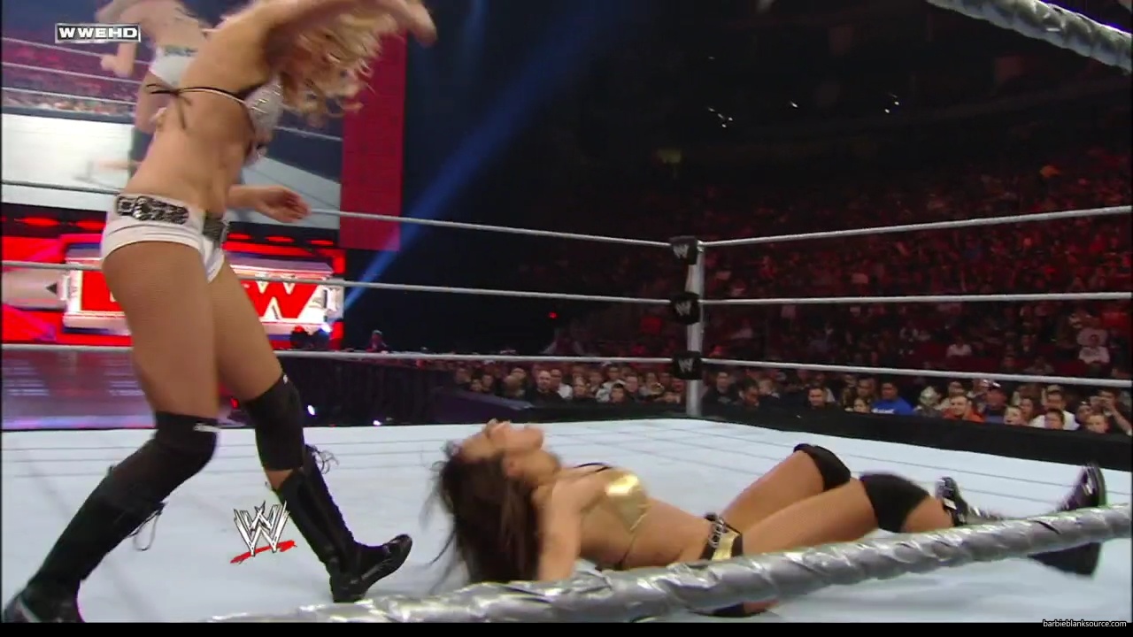 WWE_ECW_02_12_08_Kelly_vs_Layla_mp41848.jpg WWE_ECW_02_12_08_Kelly_vs_Layla_mp41848.jpg