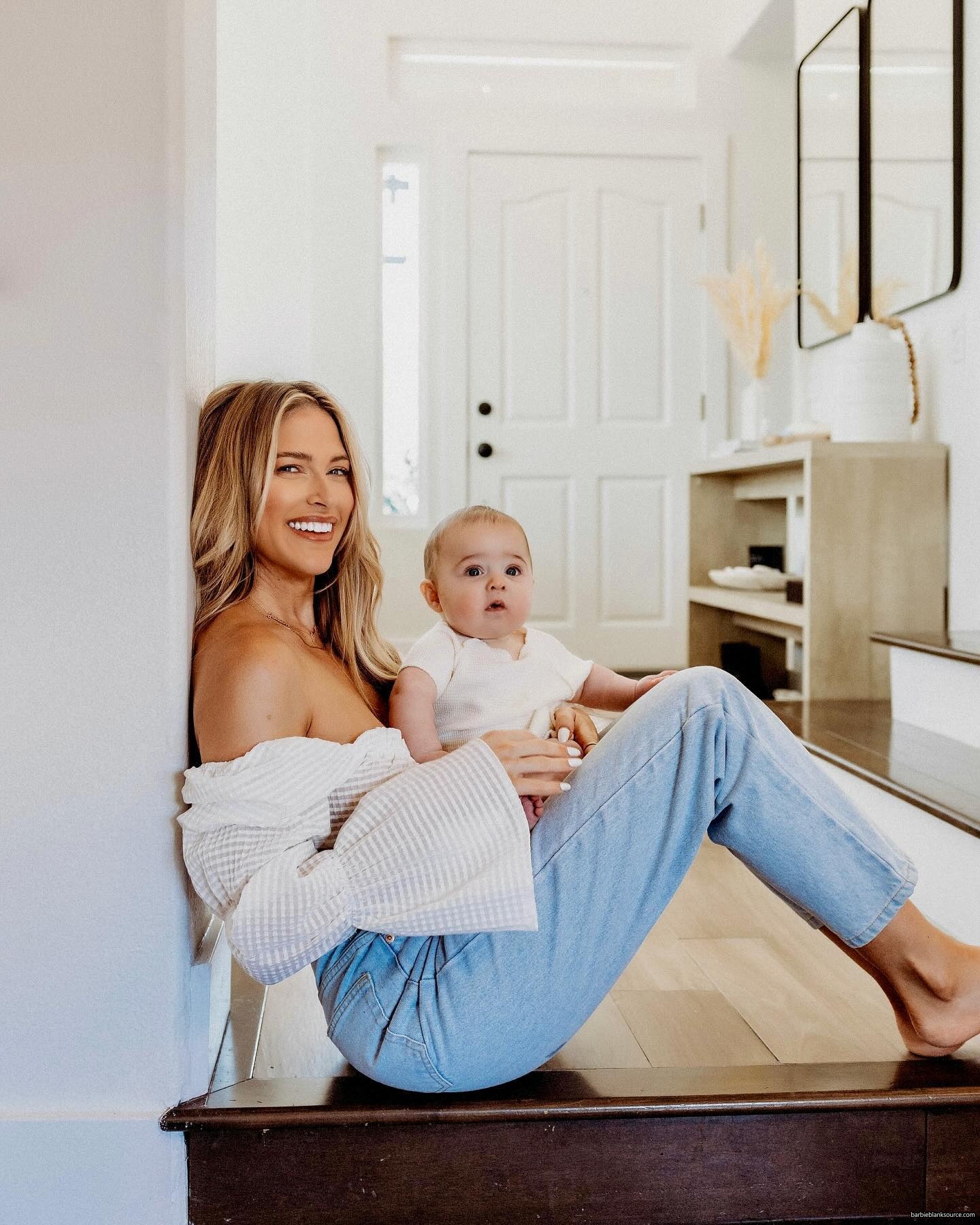 archerdeanphotography_1714320868_3356289161014716867_2445548182.jpg archerdeanphotography_1714320868_3356289161014716867_2445548182.jpg