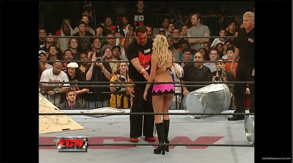 ECW_mp40413.jpg ECW_mp40413.jpg