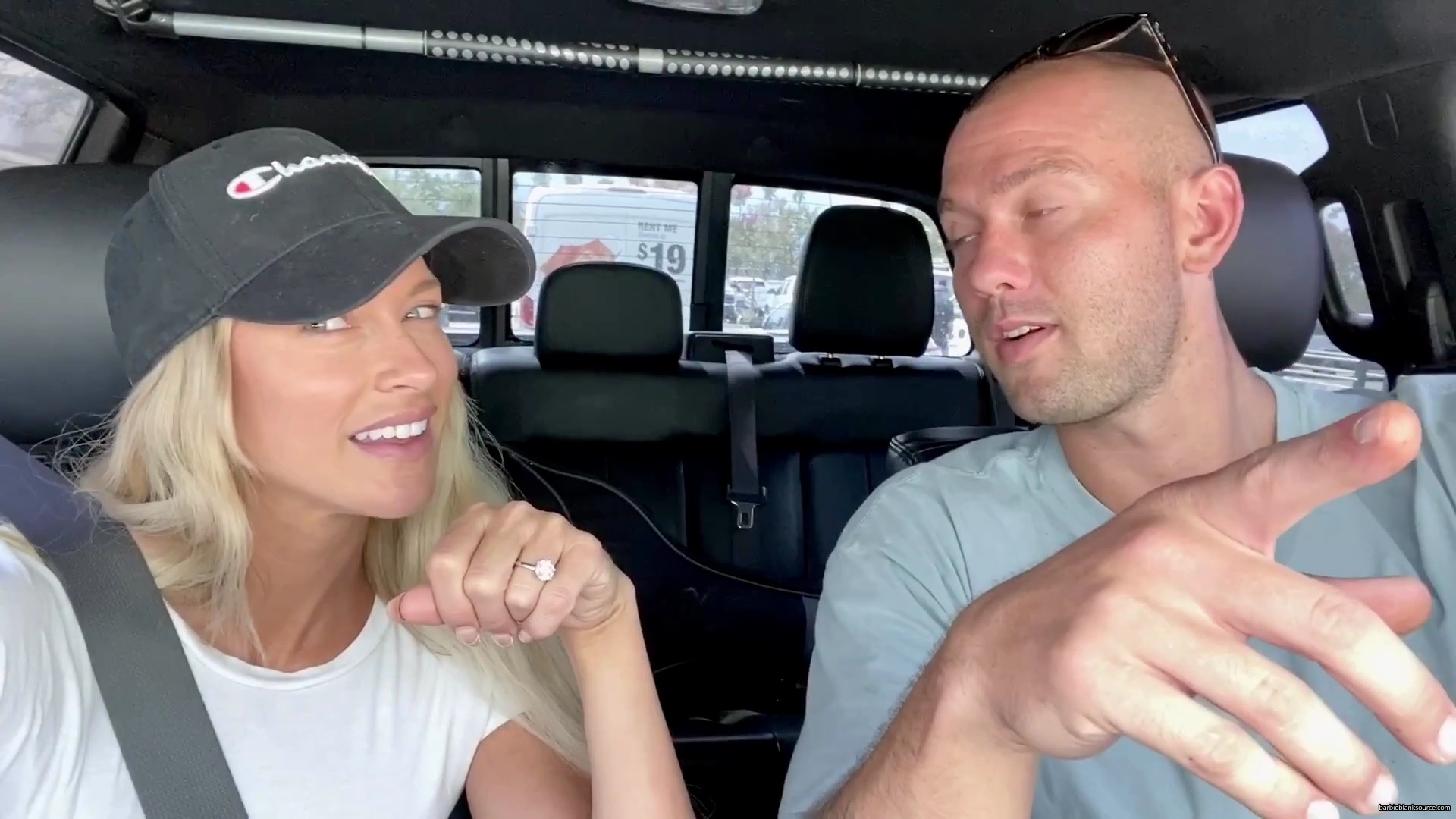 WHO_KNEW_DIYing_COULD_BE_SO_MUCH_FUN__21__mp40025.jpg WHO_KNEW_DIYing_COULD_BE_SO_MUCH_FUN__21__mp40025.jpg