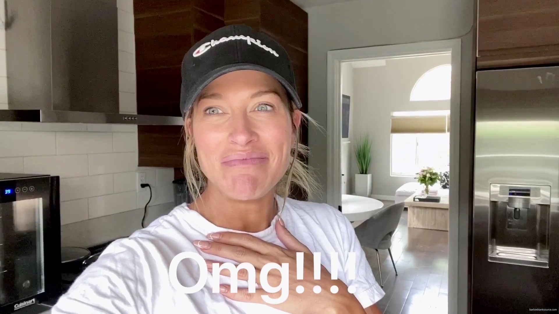 WHO_KNEW_DIYing_COULD_BE_SO_MUCH_FUN__21__mp40081.jpg WHO_KNEW_DIYing_COULD_BE_SO_MUCH_FUN__21__mp40081.jpg