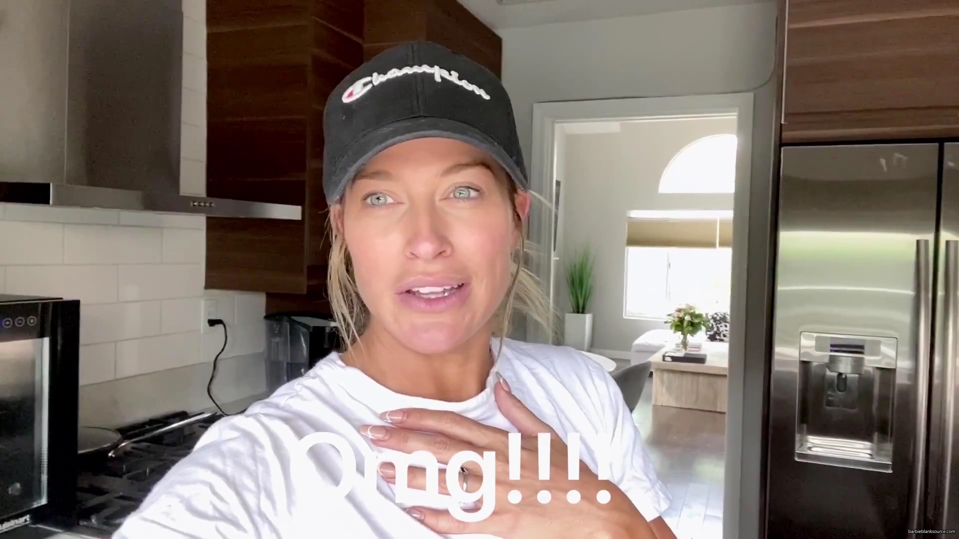 WHO_KNEW_DIYing_COULD_BE_SO_MUCH_FUN__21__mp40095.jpg WHO_KNEW_DIYing_COULD_BE_SO_MUCH_FUN__21__mp40095.jpg