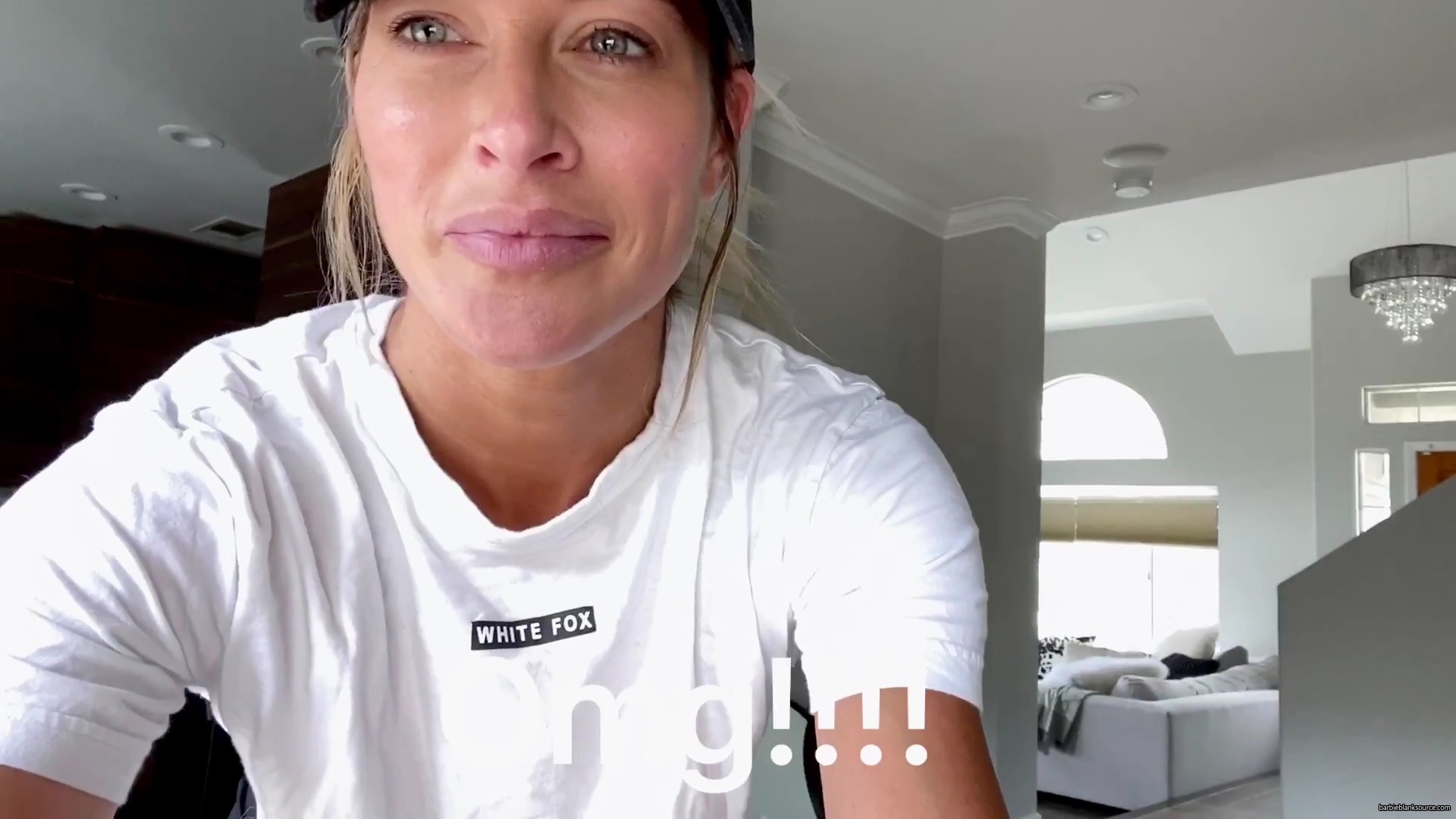 WHO_KNEW_DIYing_COULD_BE_SO_MUCH_FUN__21__mp40106.jpg WHO_KNEW_DIYing_COULD_BE_SO_MUCH_FUN__21__mp40106.jpg