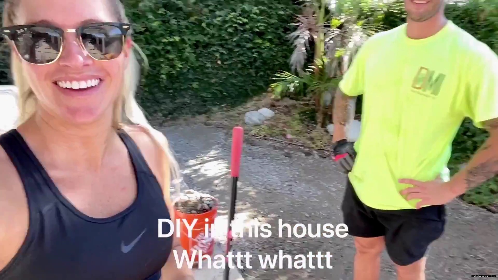 WHO_KNEW_DIYing_COULD_BE_SO_MUCH_FUN__21__mp40219.jpg WHO_KNEW_DIYing_COULD_BE_SO_MUCH_FUN__21__mp40219.jpg