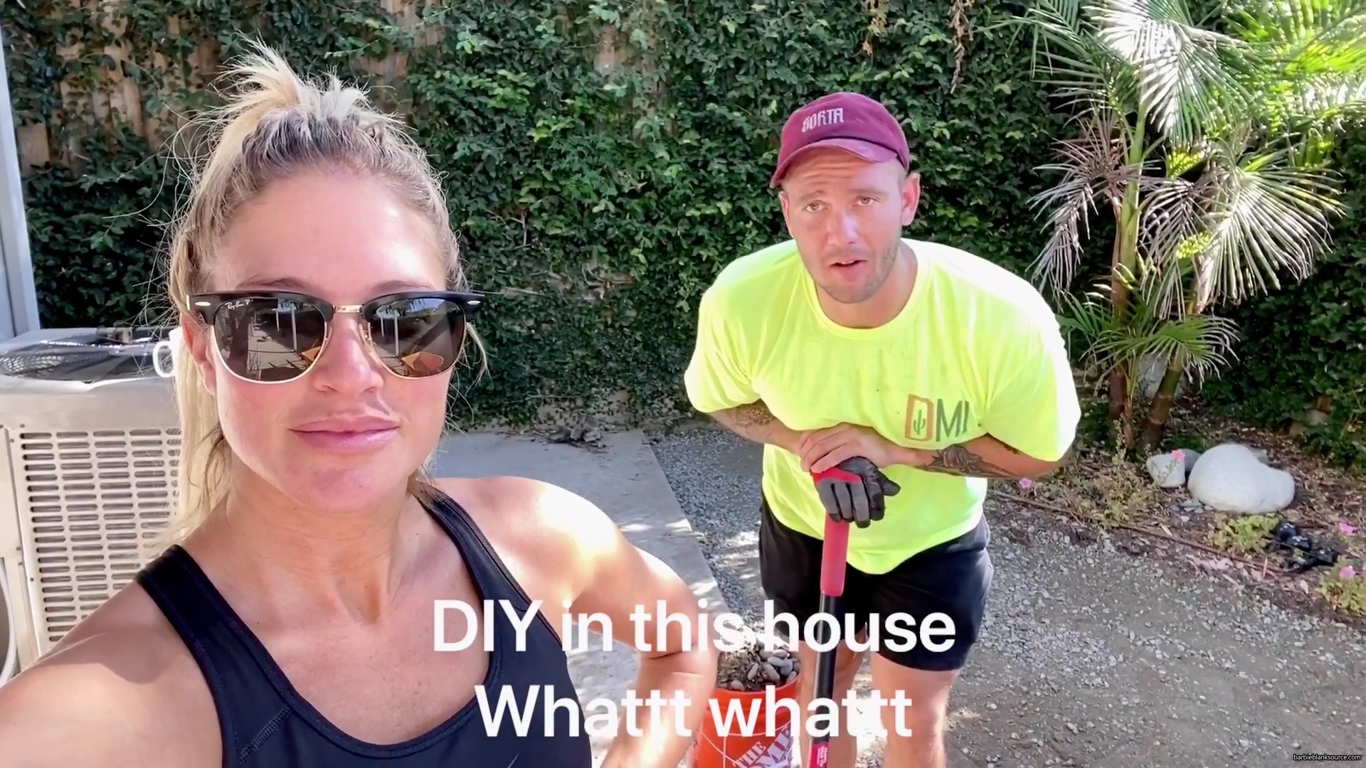 WHO_KNEW_DIYing_COULD_BE_SO_MUCH_FUN__21__mp40246.jpg WHO_KNEW_DIYing_COULD_BE_SO_MUCH_FUN__21__mp40246.jpg