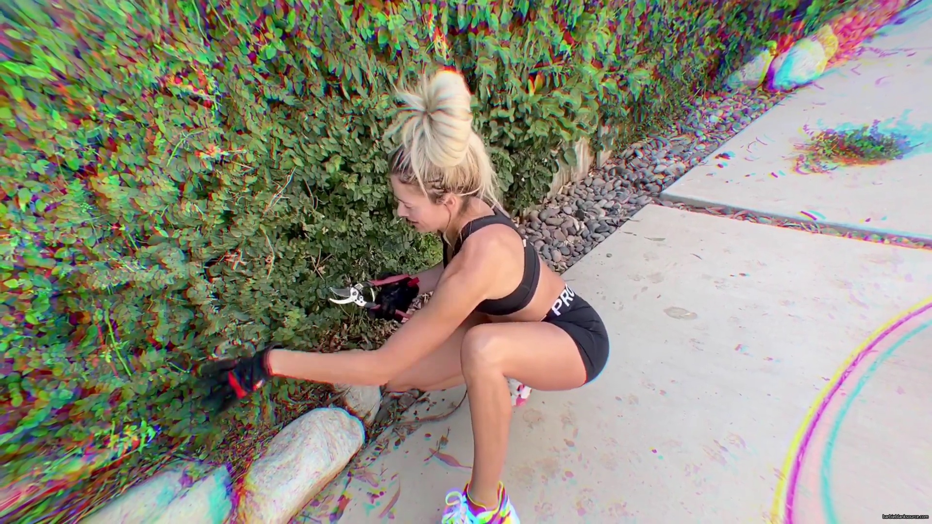 WHO_KNEW_DIYing_COULD_BE_SO_MUCH_FUN__21__mp40324.jpg WHO_KNEW_DIYing_COULD_BE_SO_MUCH_FUN__21__mp40324.jpg