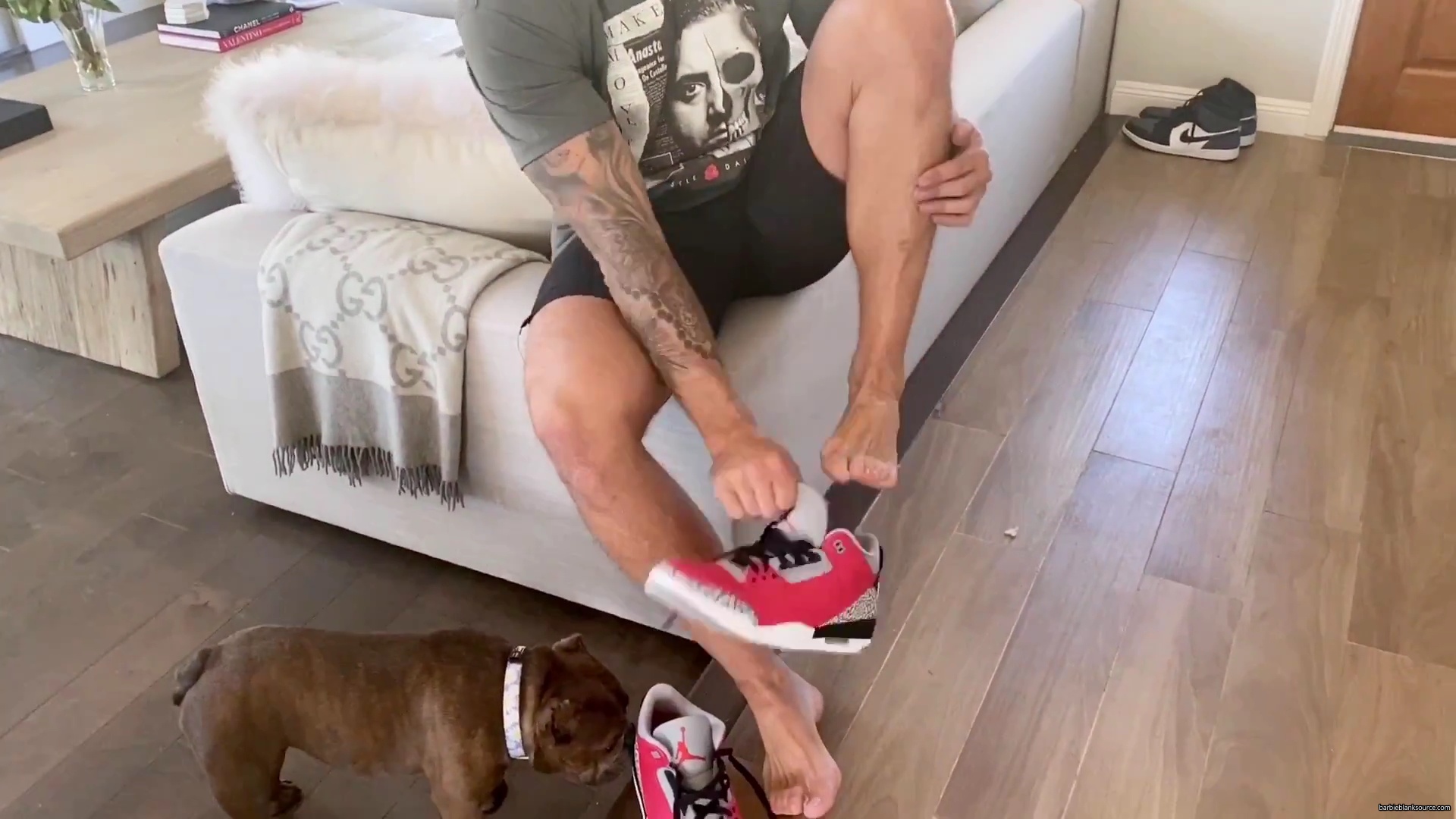 WHO_KNEW_DIYing_COULD_BE_SO_MUCH_FUN__21__mp40413.jpg WHO_KNEW_DIYing_COULD_BE_SO_MUCH_FUN__21__mp40413.jpg