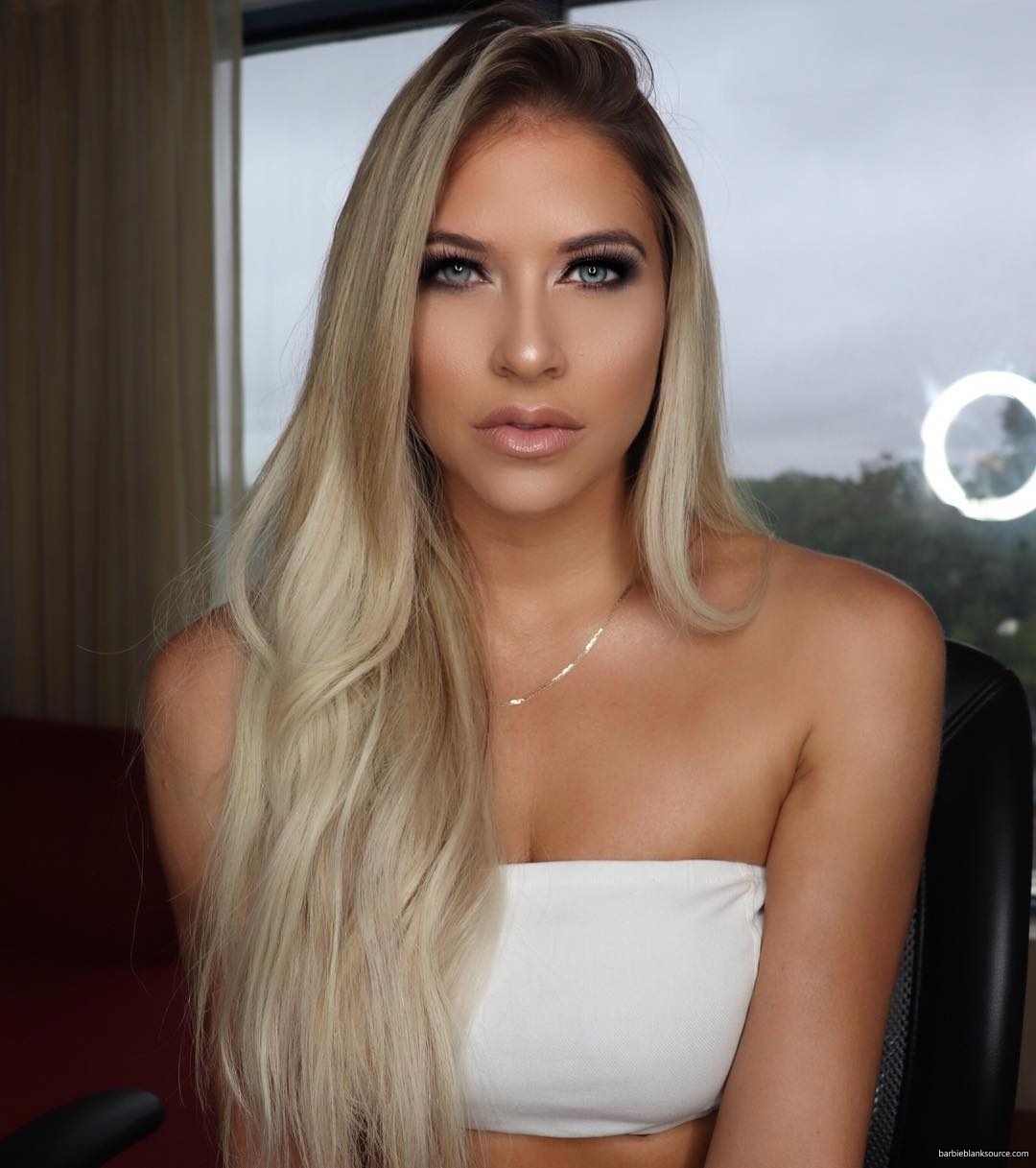 thebarbieblank_32746287_185939142231636_6129814781260988416_n.jpg